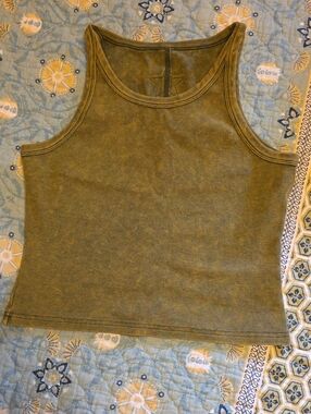 SHEIN Acidwash Olive Green Ribbed Crop Tank